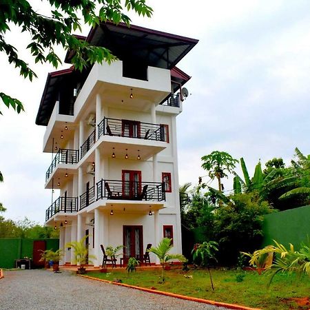 Blue Sky Hotel Yala Luaran gambar